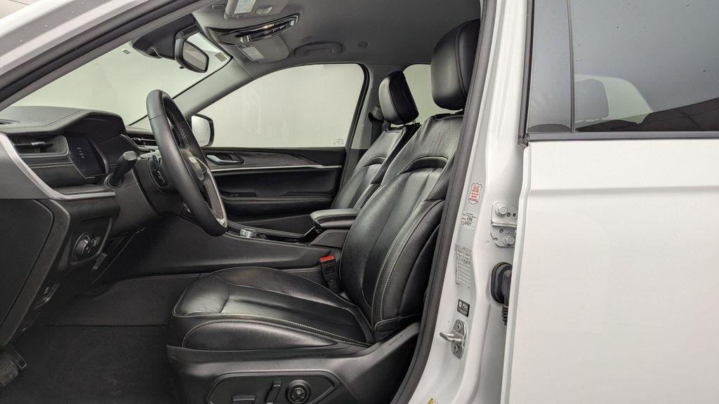 used 2023 Jeep Grand Cherokee car, priced at $25,299