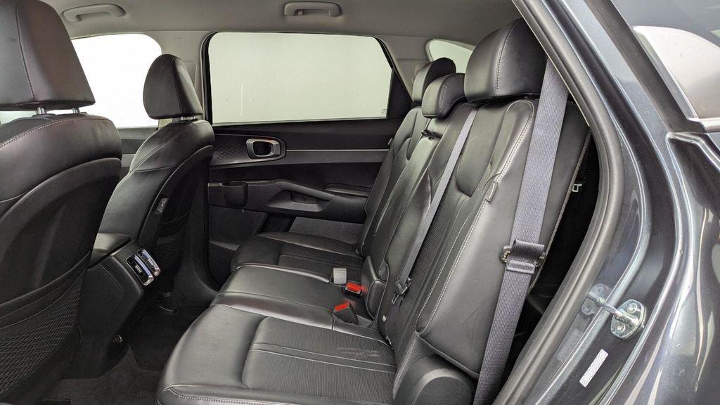 used 2024 Kia Sorento car, priced at $25,899