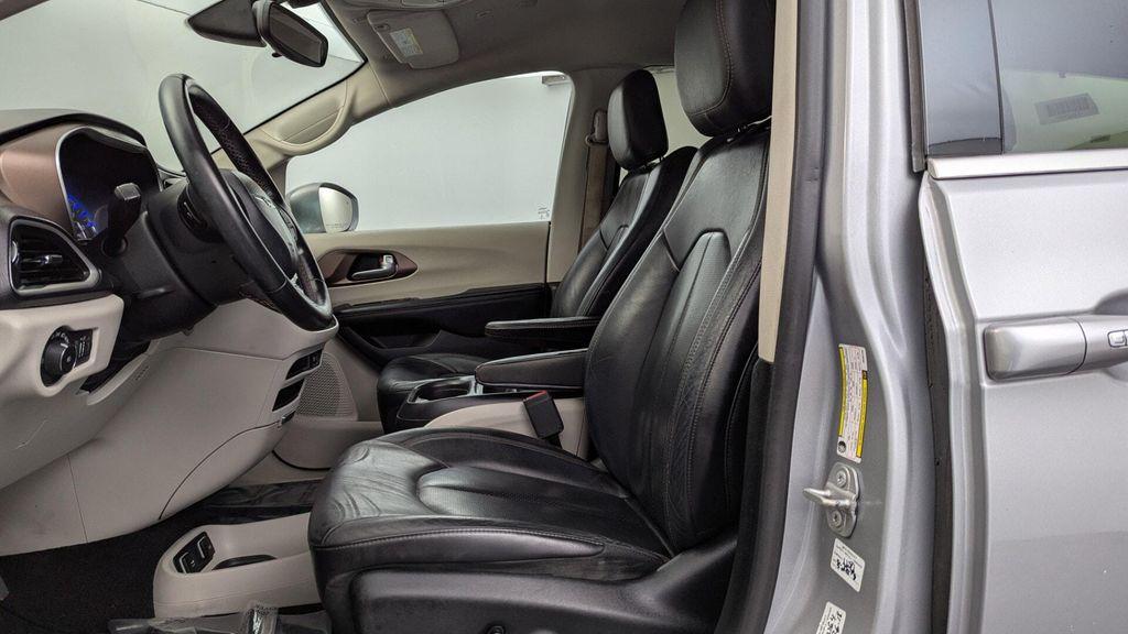 used 2018 Chrysler Pacifica car, priced at $11,699