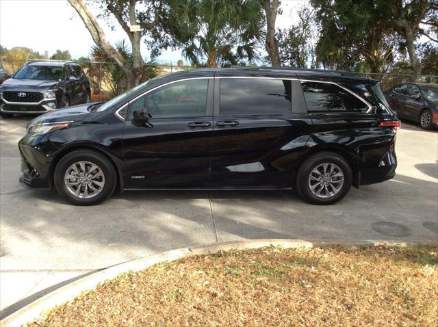 used 2021 Toyota Sienna car, priced at $29,999