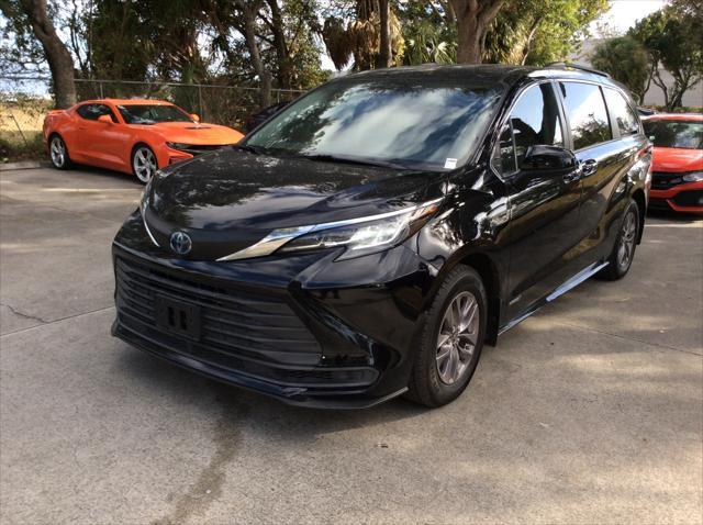 used 2021 Toyota Sienna car, priced at $29,999