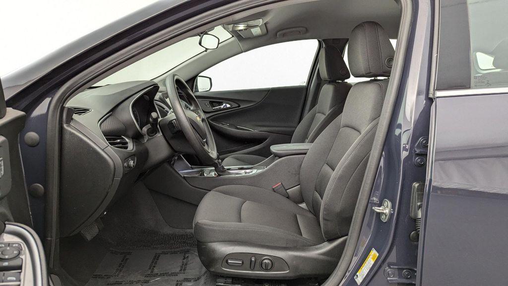 used 2025 Chevrolet Malibu car, priced at $17,999