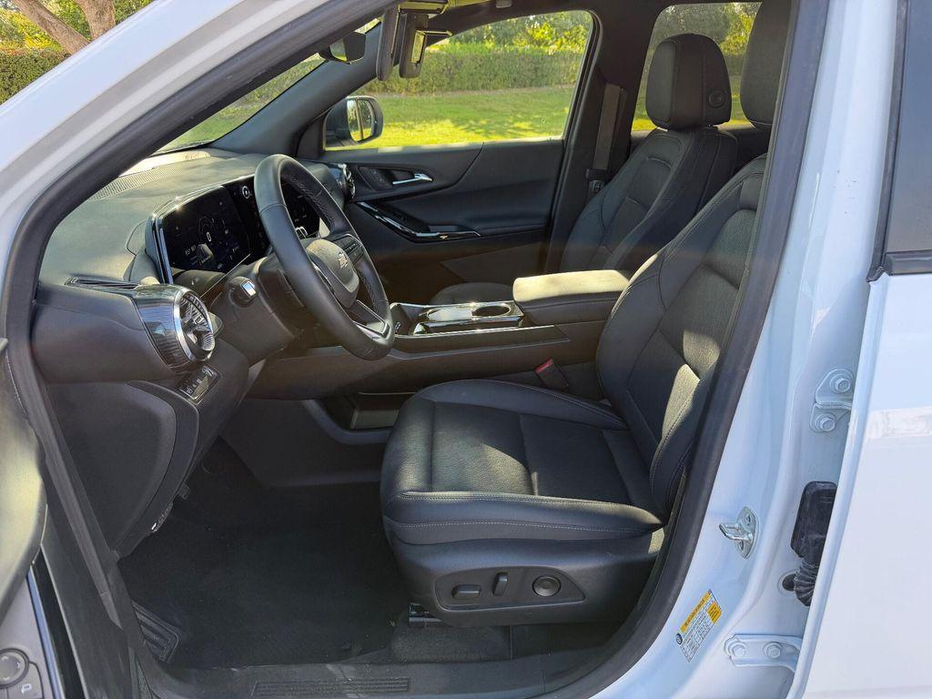 used 2025 Chevrolet Equinox car, priced at $23,499