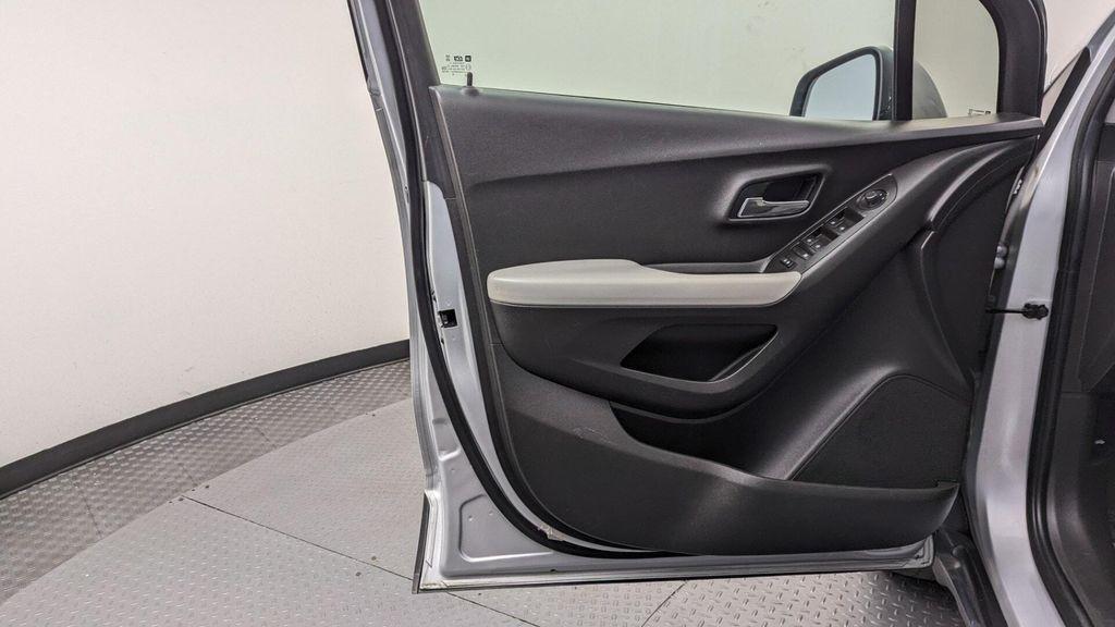 used 2021 Chevrolet Trax car, priced at $11,499