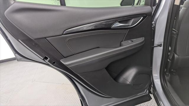 used 2023 Buick Envision car, priced at $18,999