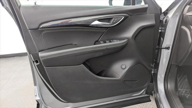 used 2023 Buick Envision car, priced at $18,999