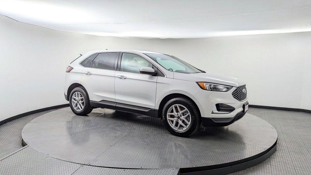 used 2024 Ford Edge car, priced at $18,499