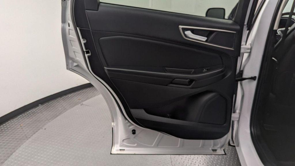 used 2024 Ford Edge car, priced at $18,499
