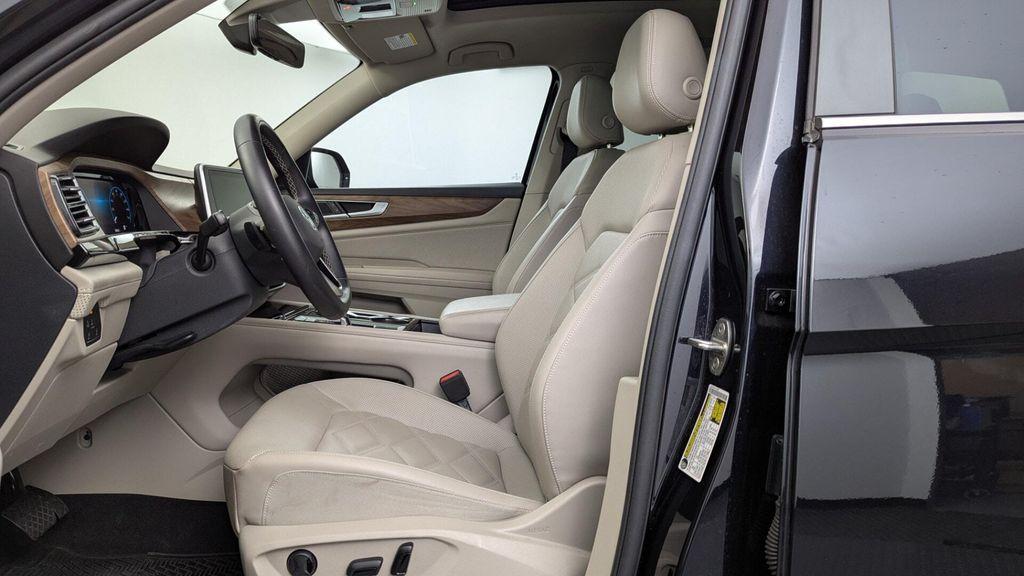 used 2024 Volkswagen Atlas car, priced at $28,989