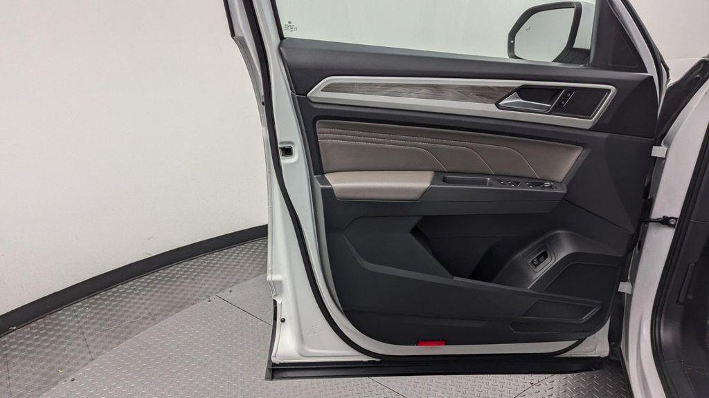 used 2021 Volkswagen Atlas Cross Sport car, priced at $22,998