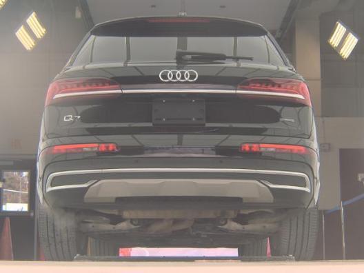 used 2022 Audi Q7 car, priced at $28,799