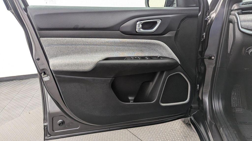 used 2024 Jeep Compass car, priced at $18,499