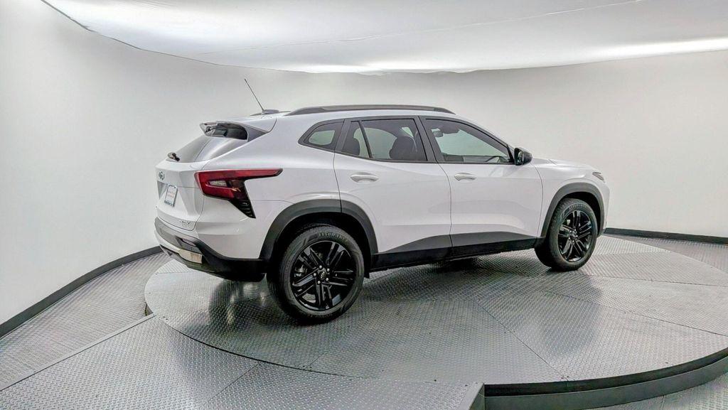 used 2025 Chevrolet Trax car, priced at $21,499