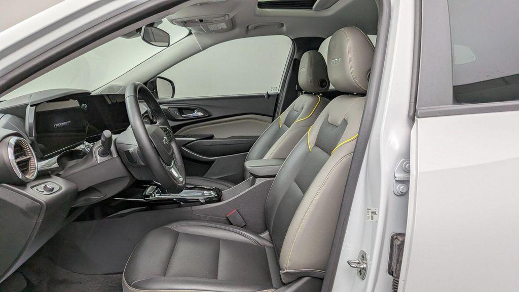 used 2025 Chevrolet Trax car, priced at $21,499
