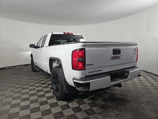 used 2017 GMC Sierra 1500 car, priced at $17,999