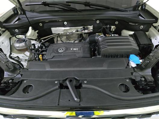 used 2021 Volkswagen Atlas Cross Sport car, priced at $17,999