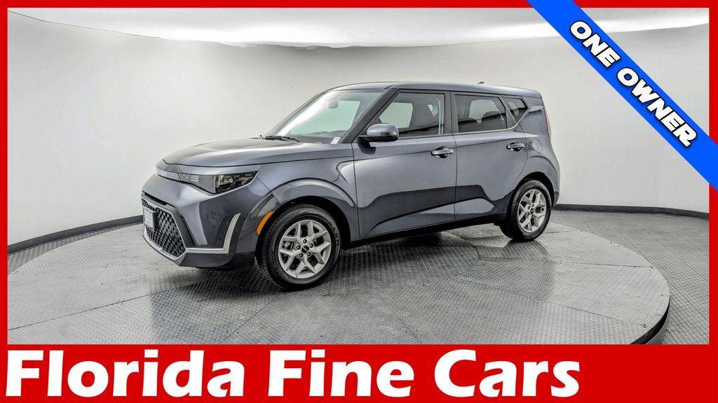 used 2024 Kia Soul car, priced at $13,999