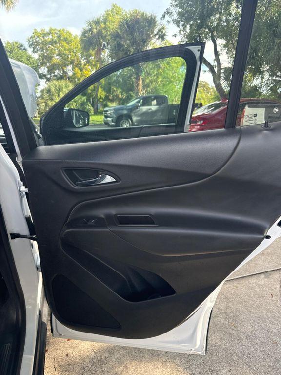 used 2021 Chevrolet Equinox car, priced at $12,399