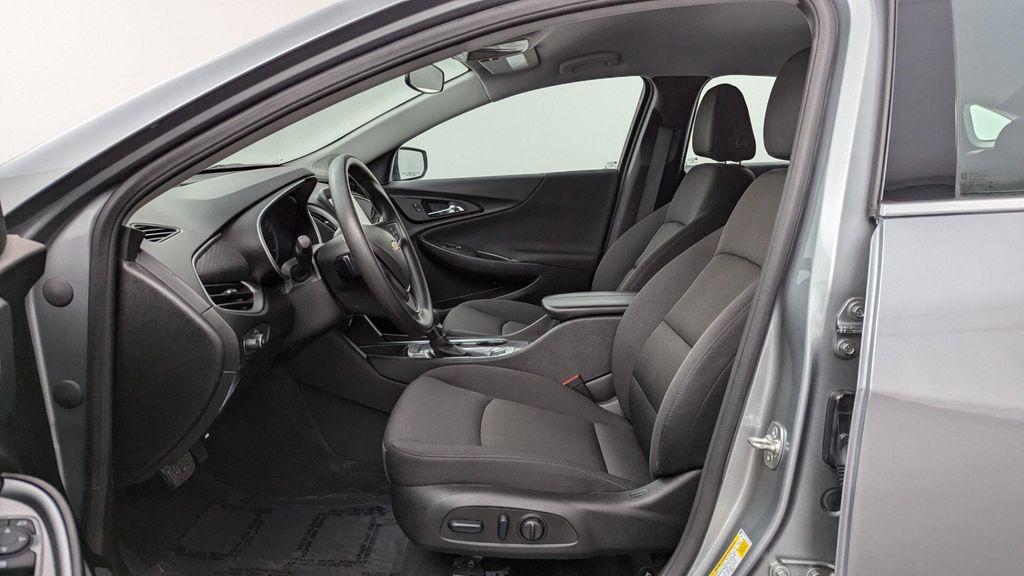 used 2025 Chevrolet Malibu car, priced at $18,499