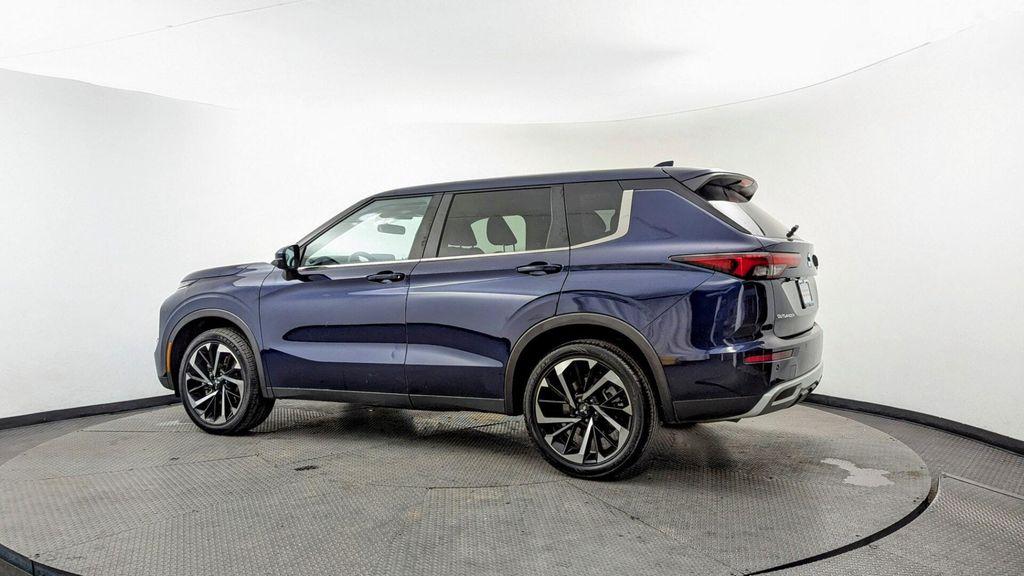 used 2024 Mitsubishi Outlander car, priced at $20,499