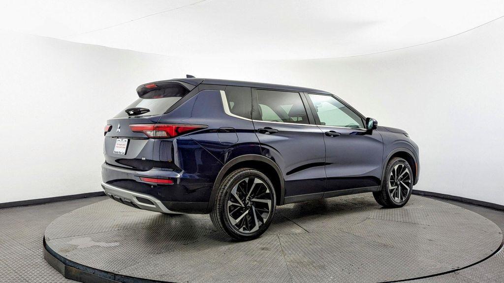 used 2024 Mitsubishi Outlander car, priced at $20,499