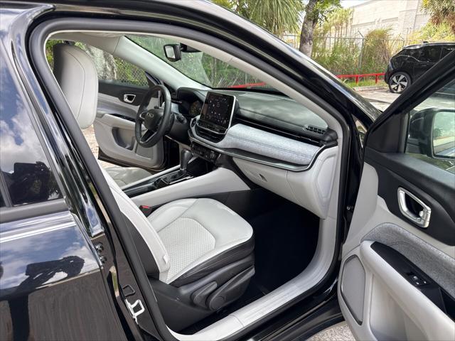 used 2022 Jeep Compass car, priced at $18,999