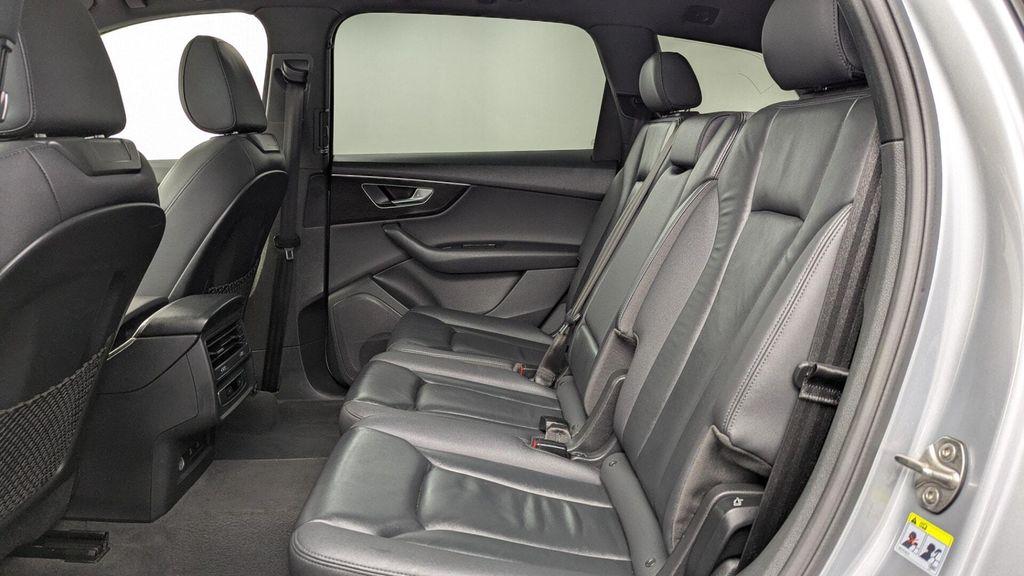used 2022 Audi Q7 car, priced at $30,299