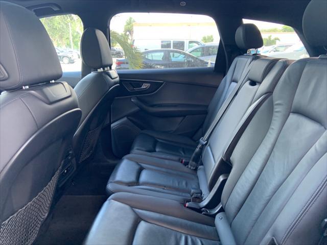 used 2022 Audi Q7 car, priced at $31,499