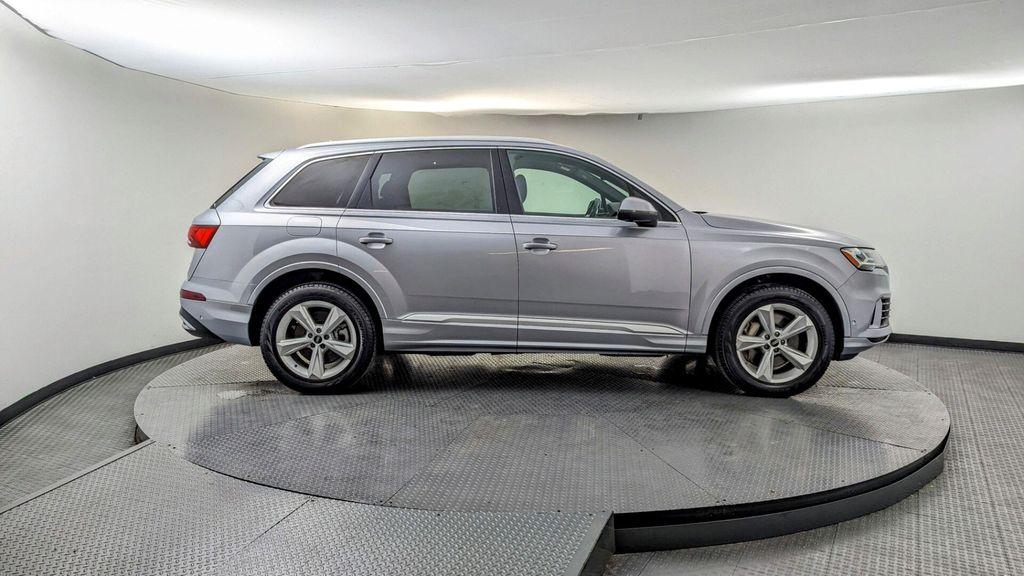 used 2022 Audi Q7 car, priced at $30,299