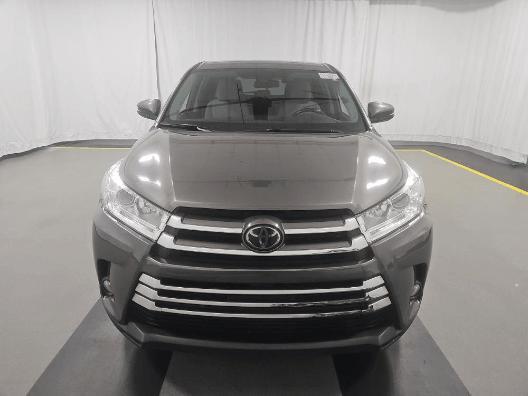 used 2019 Toyota Highlander car, priced at $21,999