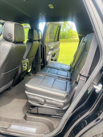 used 2021 GMC Yukon car, priced at $38,999
