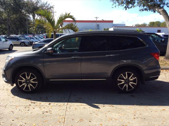 used 2022 Honda Pilot car, priced at $27,499