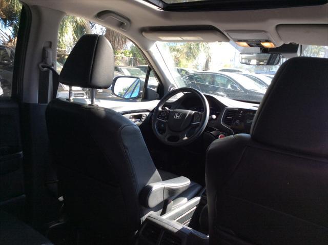 used 2022 Honda Pilot car, priced at $27,499