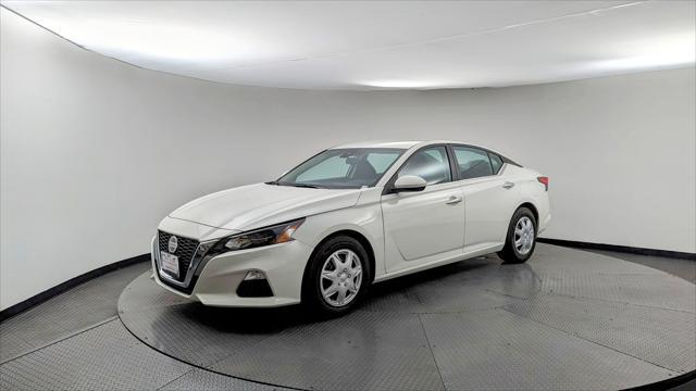 used 2022 Nissan Altima car, priced at $15,899