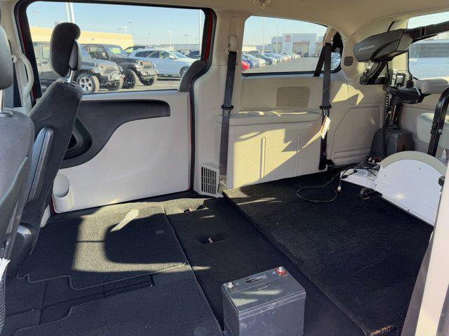 used 2014 Dodge Grand Caravan car, priced at $13,501