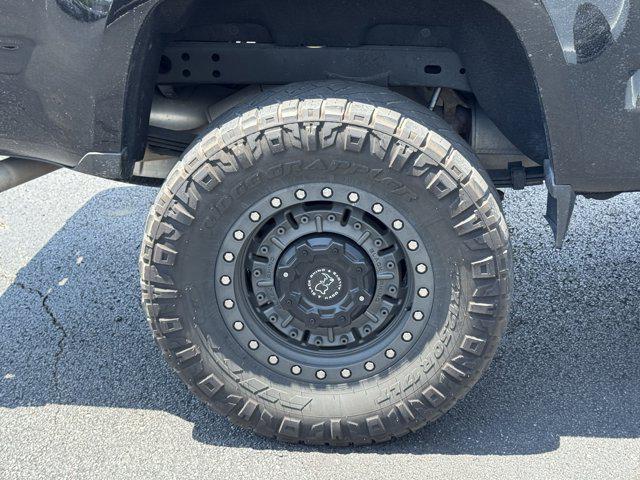 used 2021 Chevrolet Colorado car, priced at $25,289