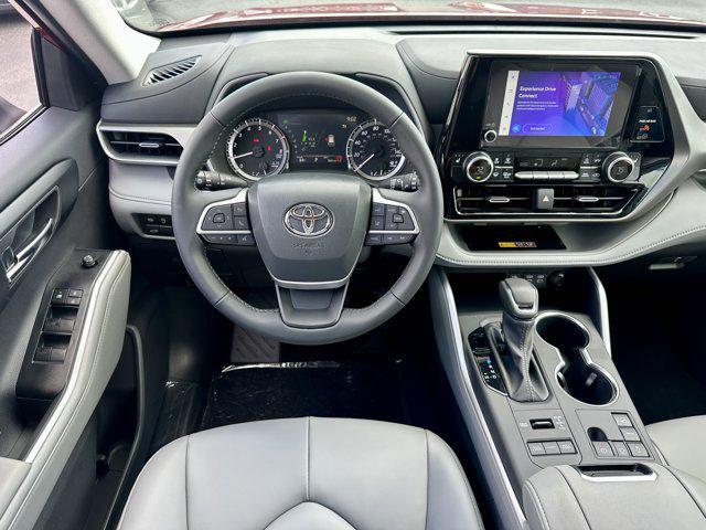 new 2025 Toyota Highlander car, priced at $46,963