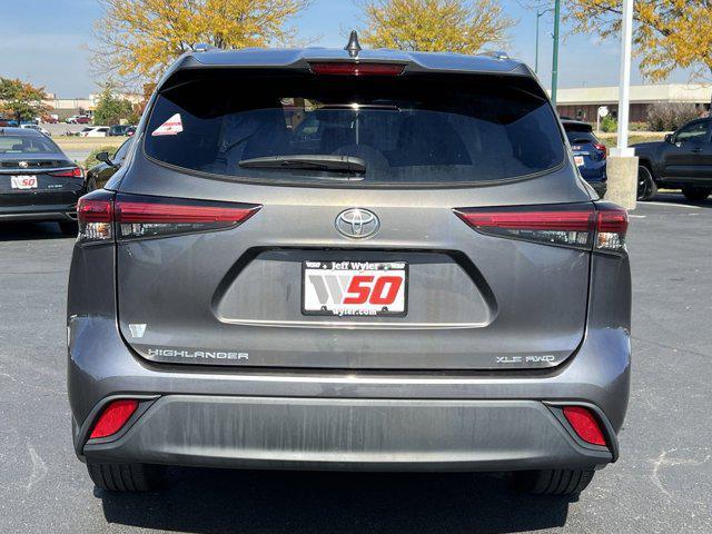 used 2021 Toyota Highlander car, priced at $35,109