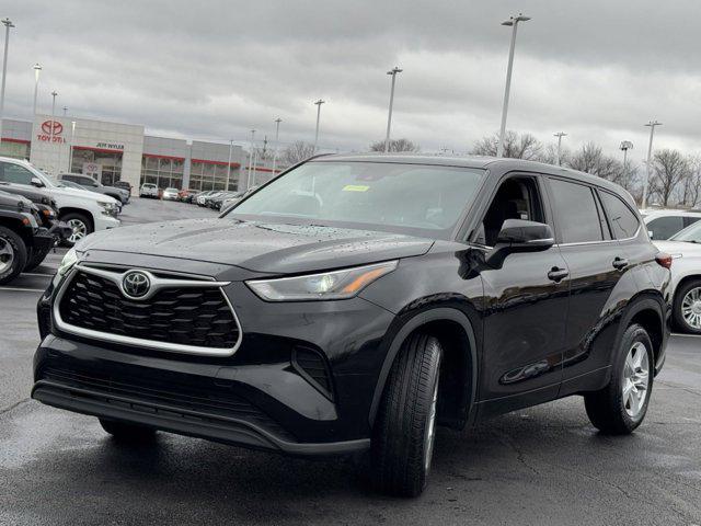 used 2023 Toyota Highlander car, priced at $31,302