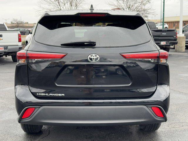 used 2023 Toyota Highlander car, priced at $31,302