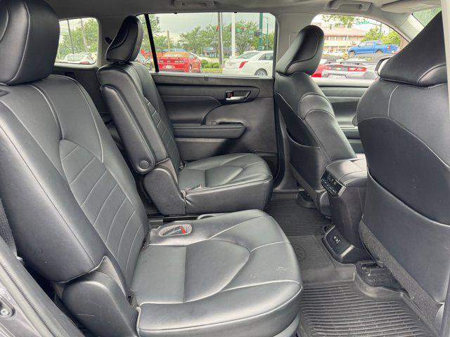 used 2021 Toyota Highlander car, priced at $31,896