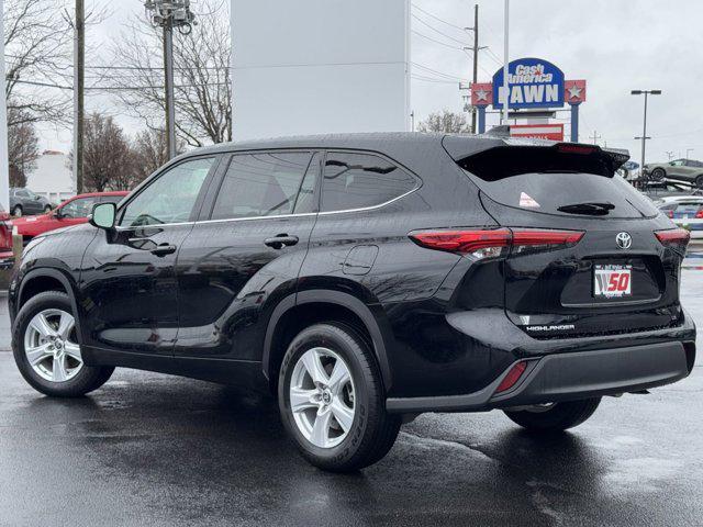 used 2021 Toyota Highlander car, priced at $29,995