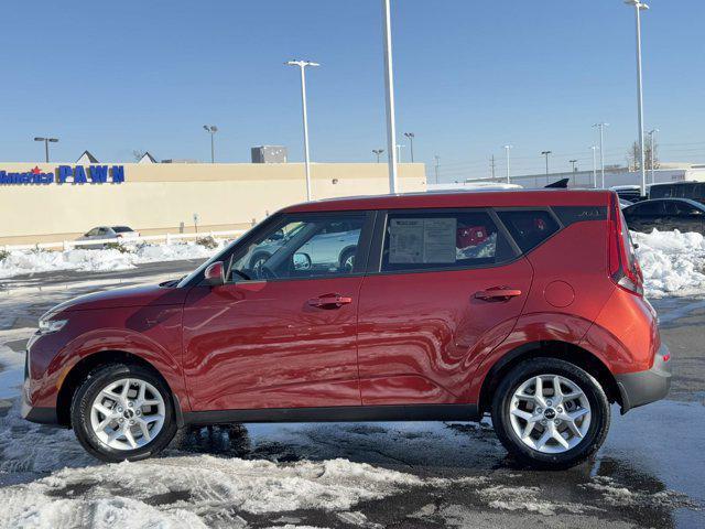 used 2022 Kia Soul car, priced at $17,421