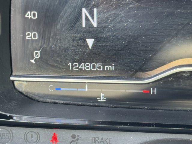 used 2022 GMC Yukon XL car, priced at $41,982