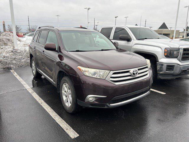 used 2013 Toyota Highlander car, priced at $9,992