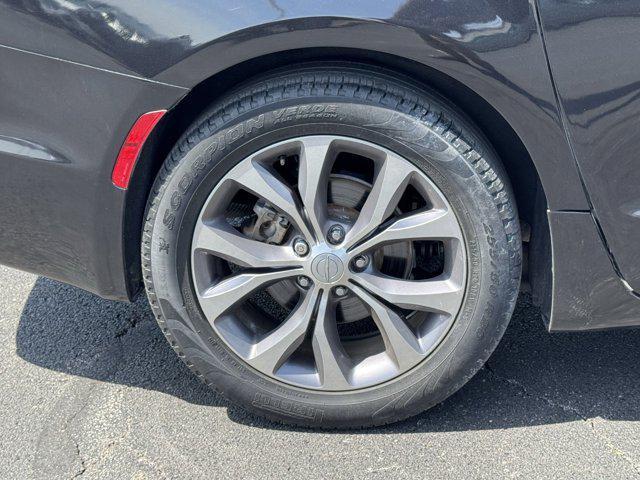 used 2020 Chrysler Pacifica car, priced at $23,869