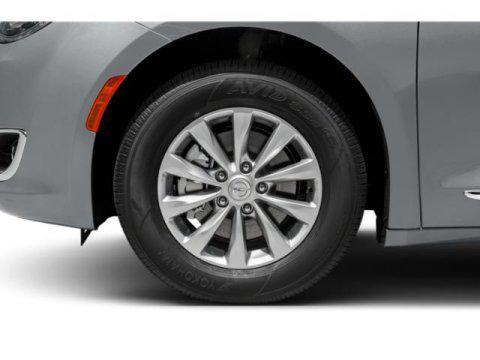 used 2020 Chrysler Pacifica car, priced at $24,027
