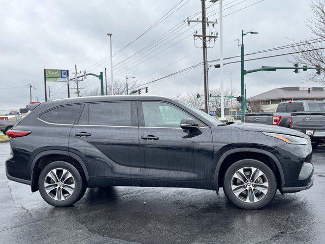 used 2021 Toyota Highlander car, priced at $34,943