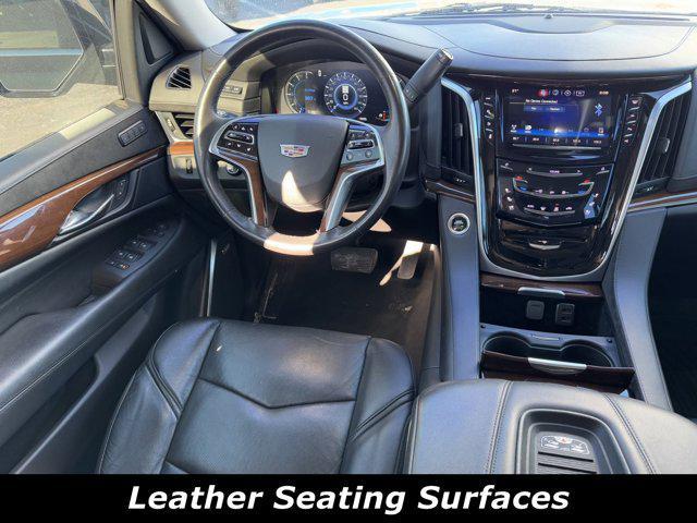 used 2020 Cadillac Escalade ESV car, priced at $40,993