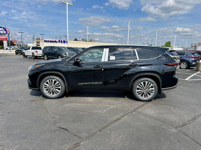 new 2025 Toyota Highlander car, priced at $54,521